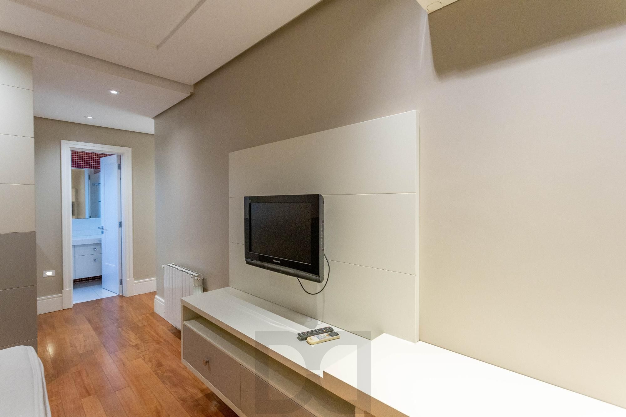 Apartamento para alugar em Mont 'Serrat com 6 quartos, 6 vagas e ótima localização — foto 63
