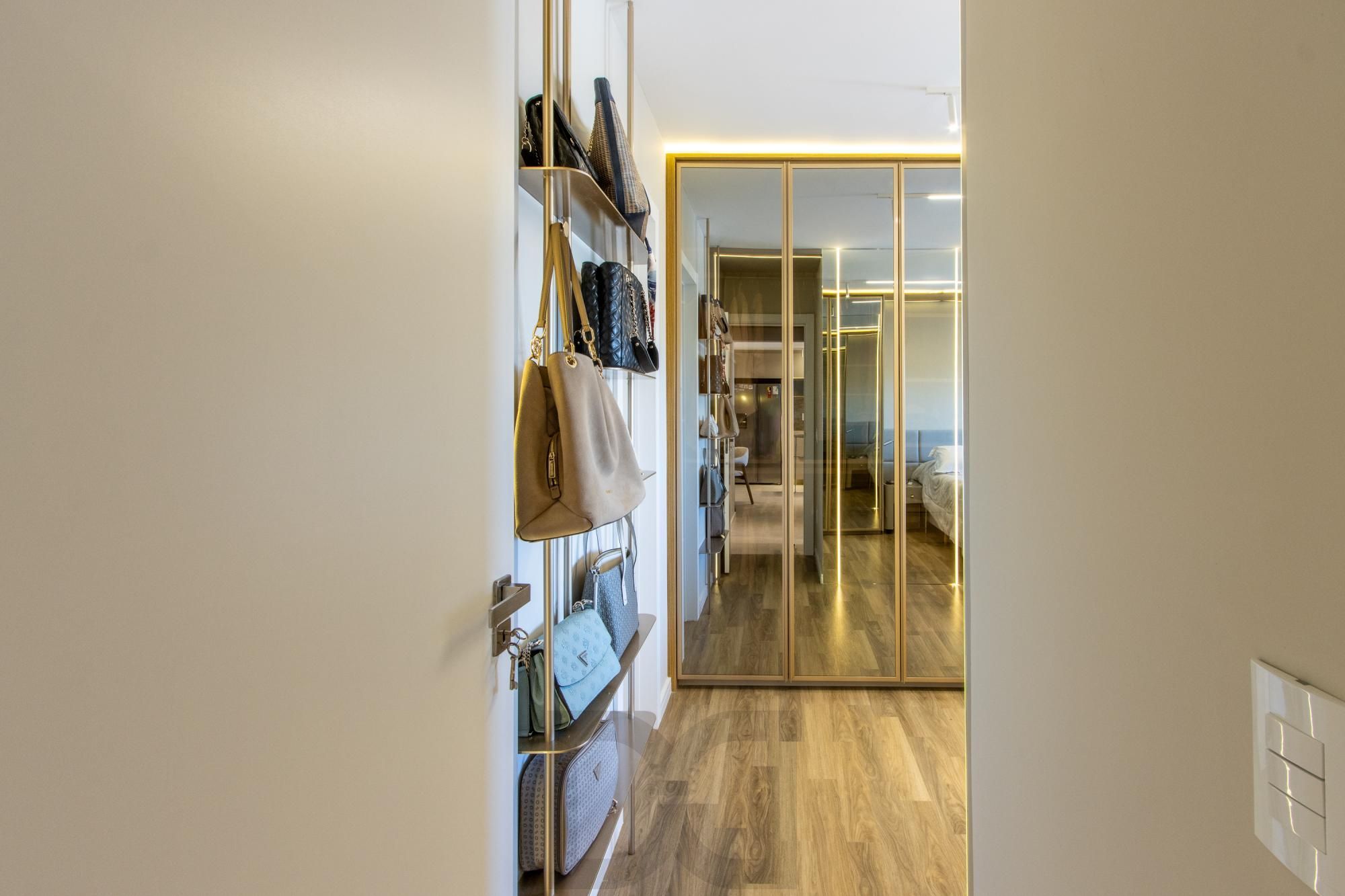 Apartamento de alto padrão - 2 dormitórios — foto 17