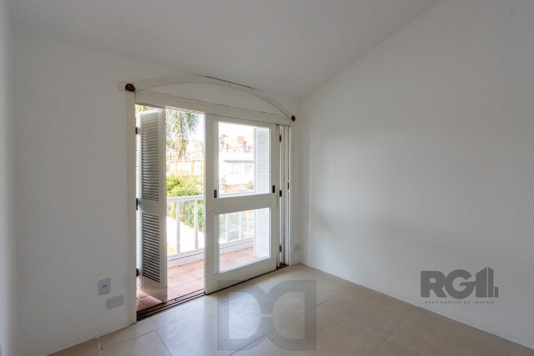 Casa para Venda - 337m², 3 dormitórios, sendo 1 suites, 3 vagas - Cristal — foto 23