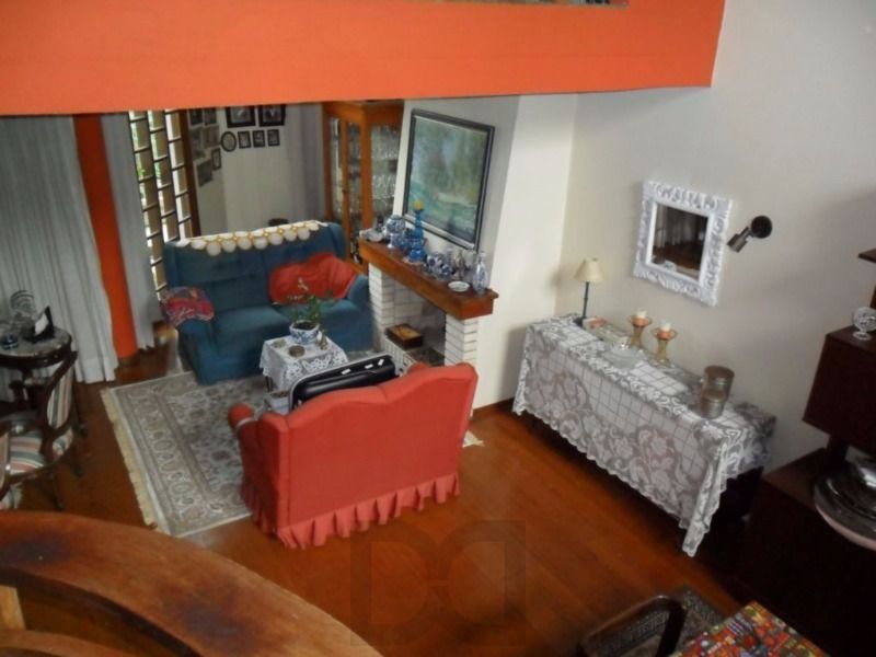 Casa para Venda - 290m², 3 dormitórios, sendo 1 suites, 3 vagas - Nonoai — foto 1