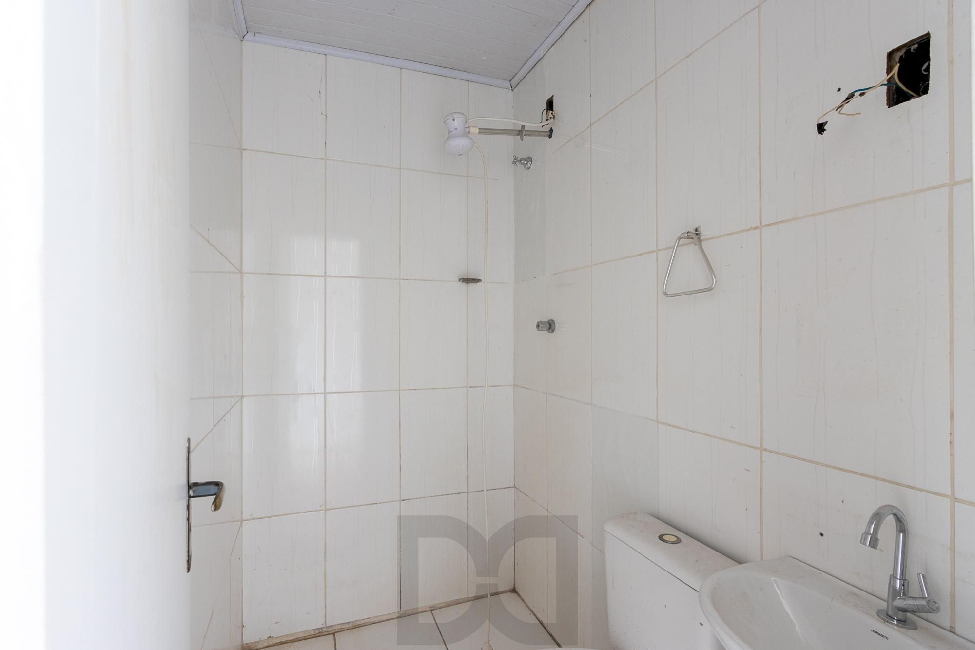 Casa (sobrado), 2 dormitórios, pátio - Bairro Hípica — foto 20