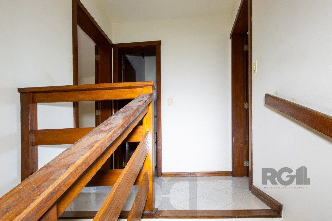 Casa em Condomínio na Zona Sul, no bairro Hípica, com 2 dormitórios, living para dois ambientes, cozinha mobiliada, lavabo — foto 19