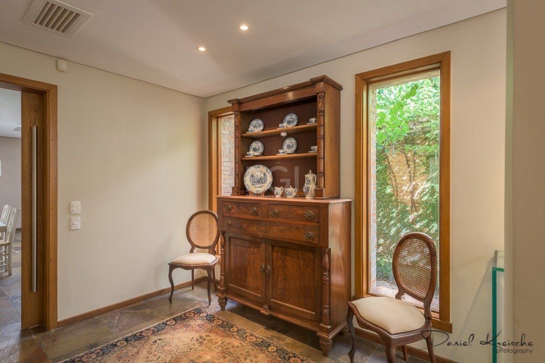 Casa para Venda - 418m², 5 dormitórios, sendo 1 suites, 6 vagas - Tristeza — foto 19