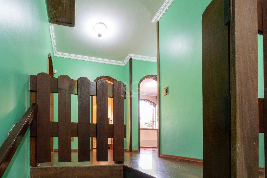 Casa para Venda - 232.5m², 3 dormitórios, sendo 1 suites, 4 vagas - Nonoai — foto 31