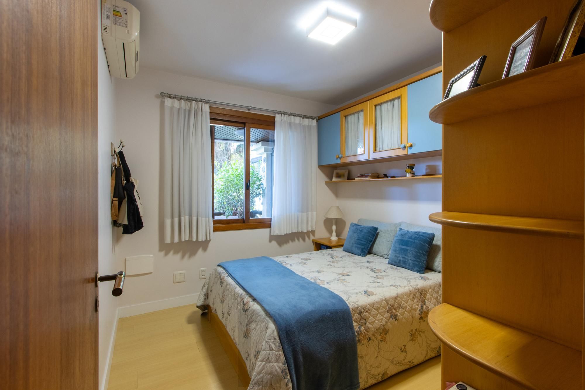 Apartamento de 4 dormitórios, 1 suíte e 2 vagas escrituradas - Bairro Ipanema. — foto 22