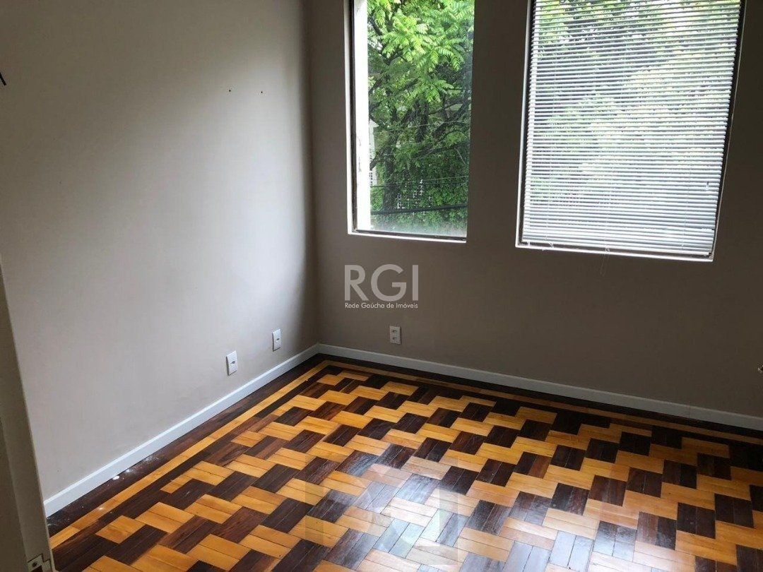 Casa Comercial para Venda - 0m², 0 dormitórios, Petrópolis — foto 3
