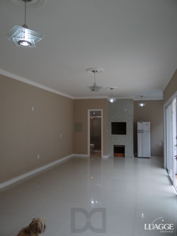 Casa para Venda - 305m², 3 dormitórios, sendo 3 suites, 4 vagas - Nonoai — foto 14