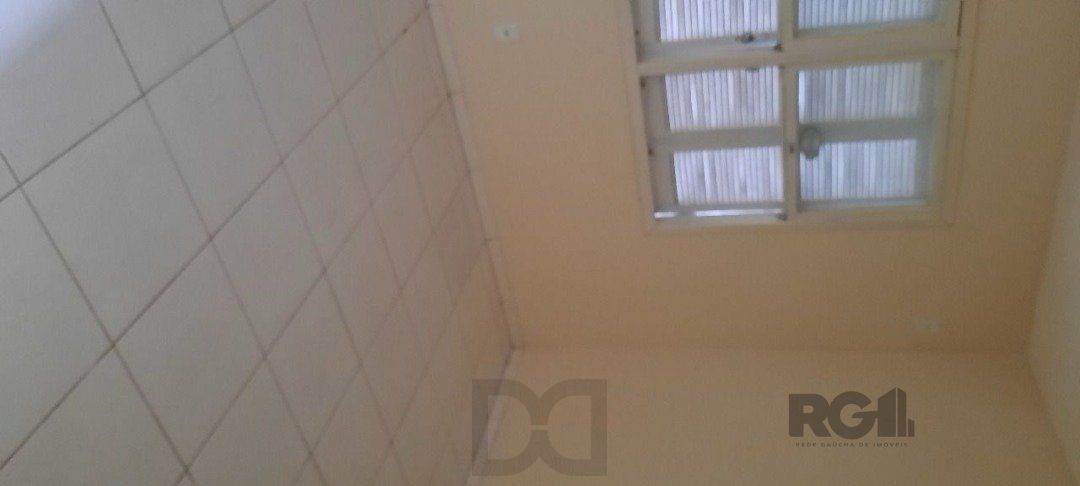 Oportunidade Imperdível: Prédio com 4 Apartamentos, Pátio e 2 Vagas de Garagem — foto 40