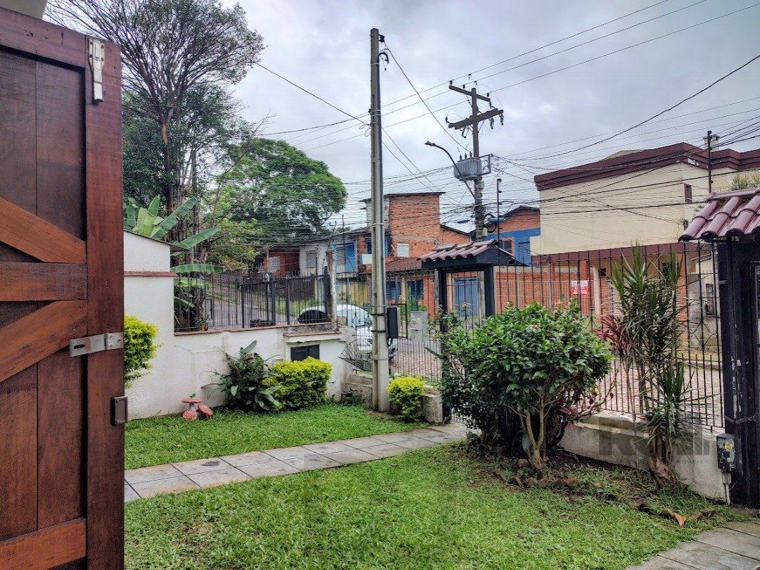 Casa para venda com 3 dormitórios no bairro Tristeza — foto 56