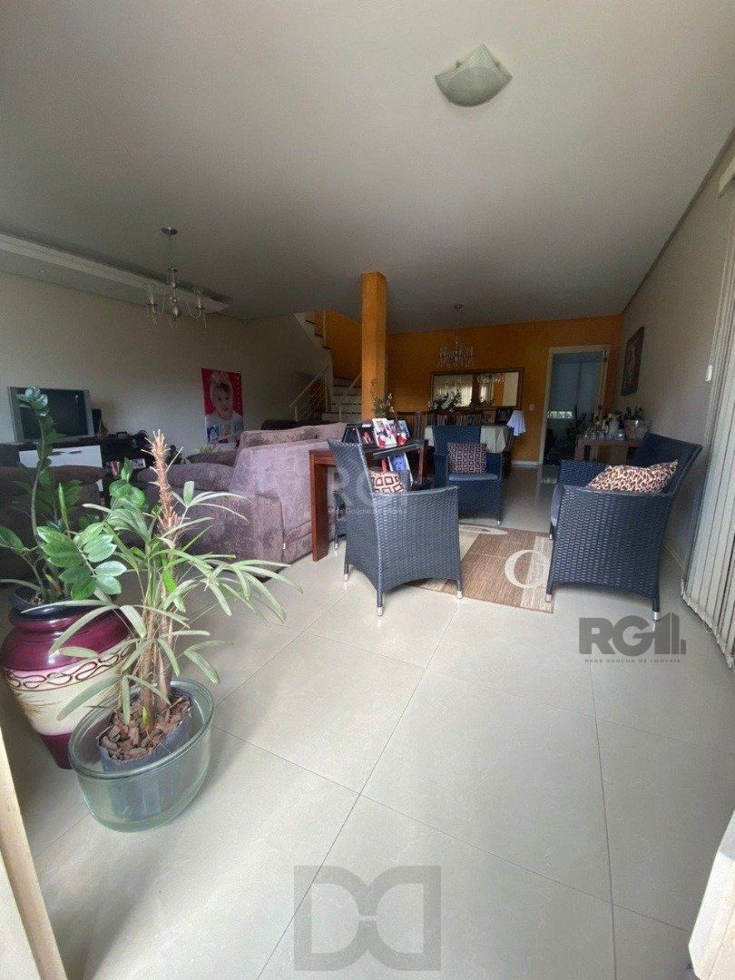 Casa para Venda - 250m², 3 dormitórios, sendo 1 suites, 2 vagas - Cristal — foto 7