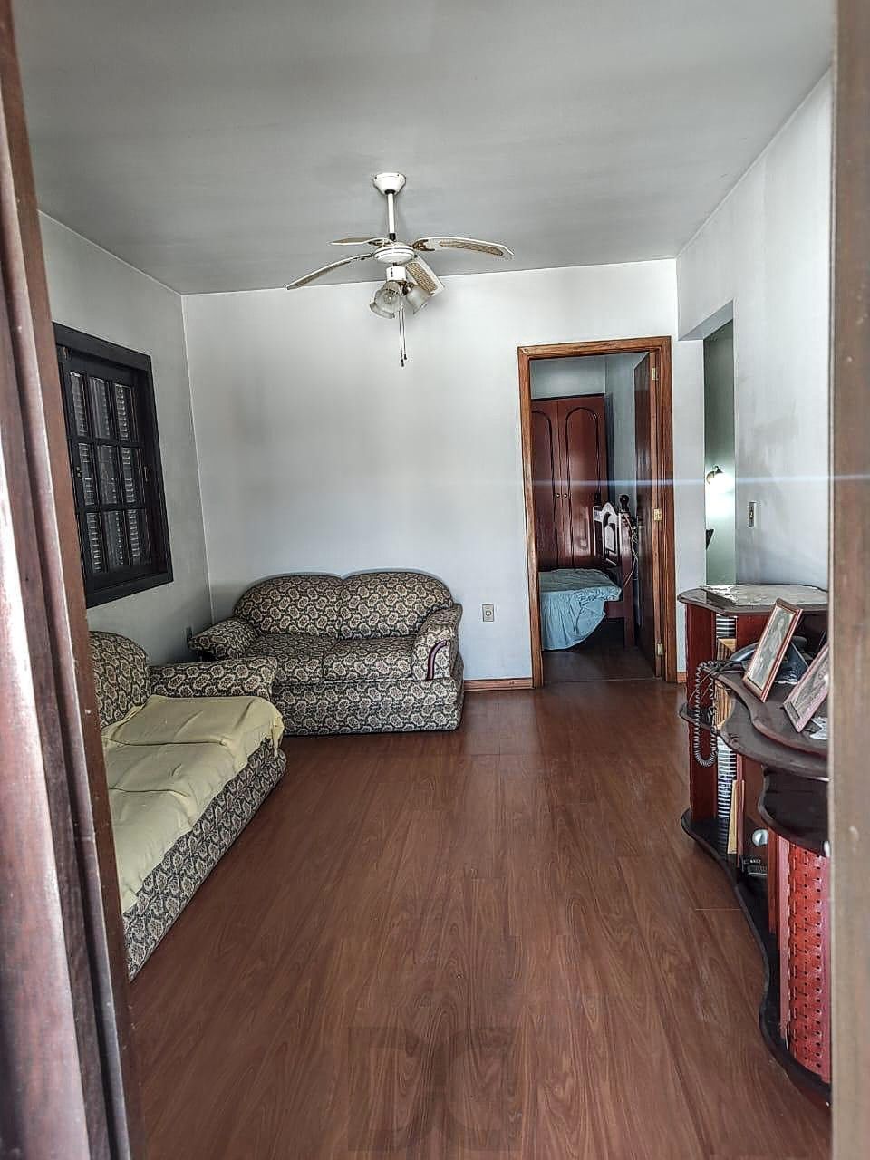 Casa com 3 dormitórios á venda em Porto Alegre — foto 2