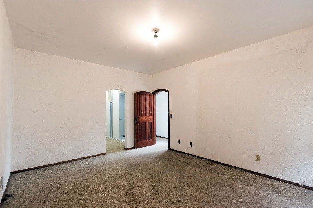 Casa para Venda - 430m², 4 dormitórios, sendo 1 suites, 5 vagas - Cristal — foto 39