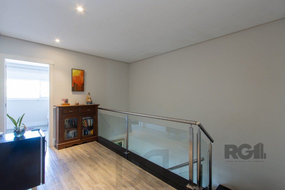 Excelente residência no Condomínio Terra Ville com aproximadamente 474,74m² privativos. — foto 79