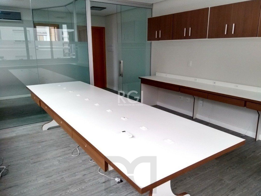 Conjunto/Sala para Venda - 39.83m², 0 dormitórios, 1 vaga - Petrópolis — foto 4