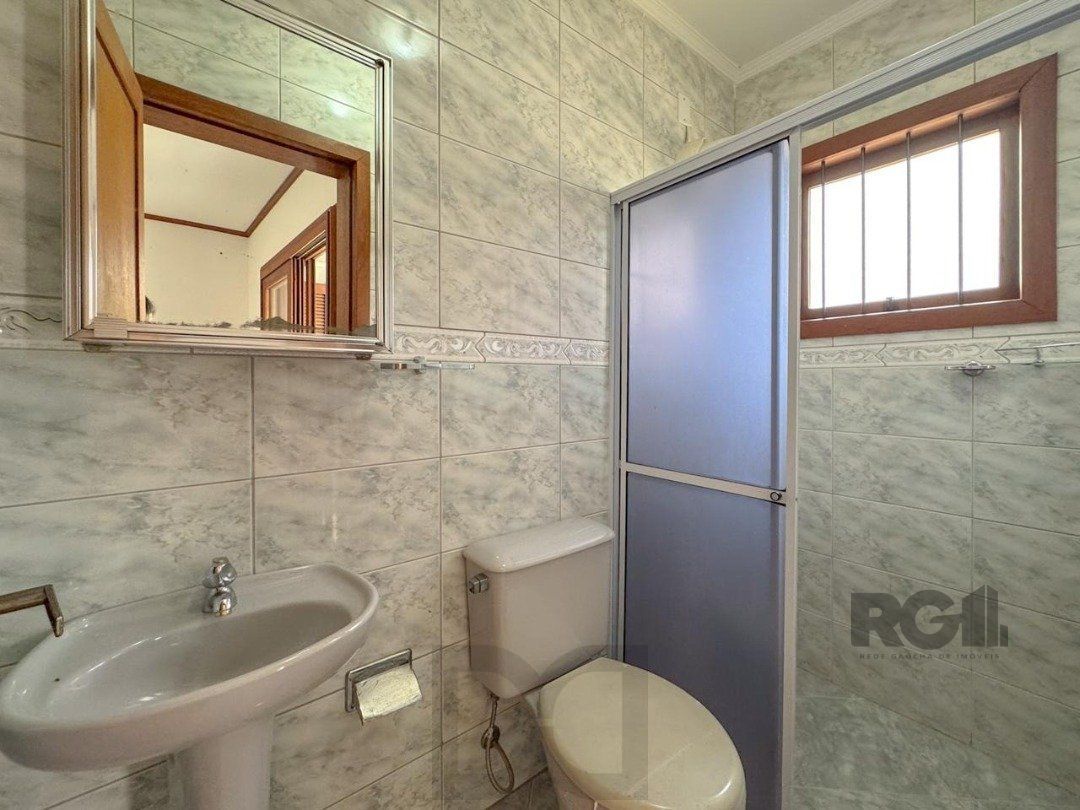 Com 4 suítes espaçosas, incluindo uma master com closet, — foto 80