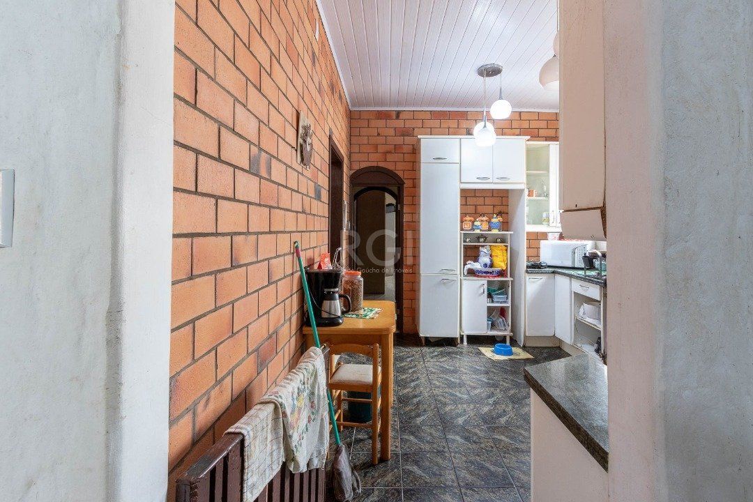 Casa para Venda - 380m², 3 dormitórios, sendo 1 suites, 3 vagas - Tristeza — foto 12