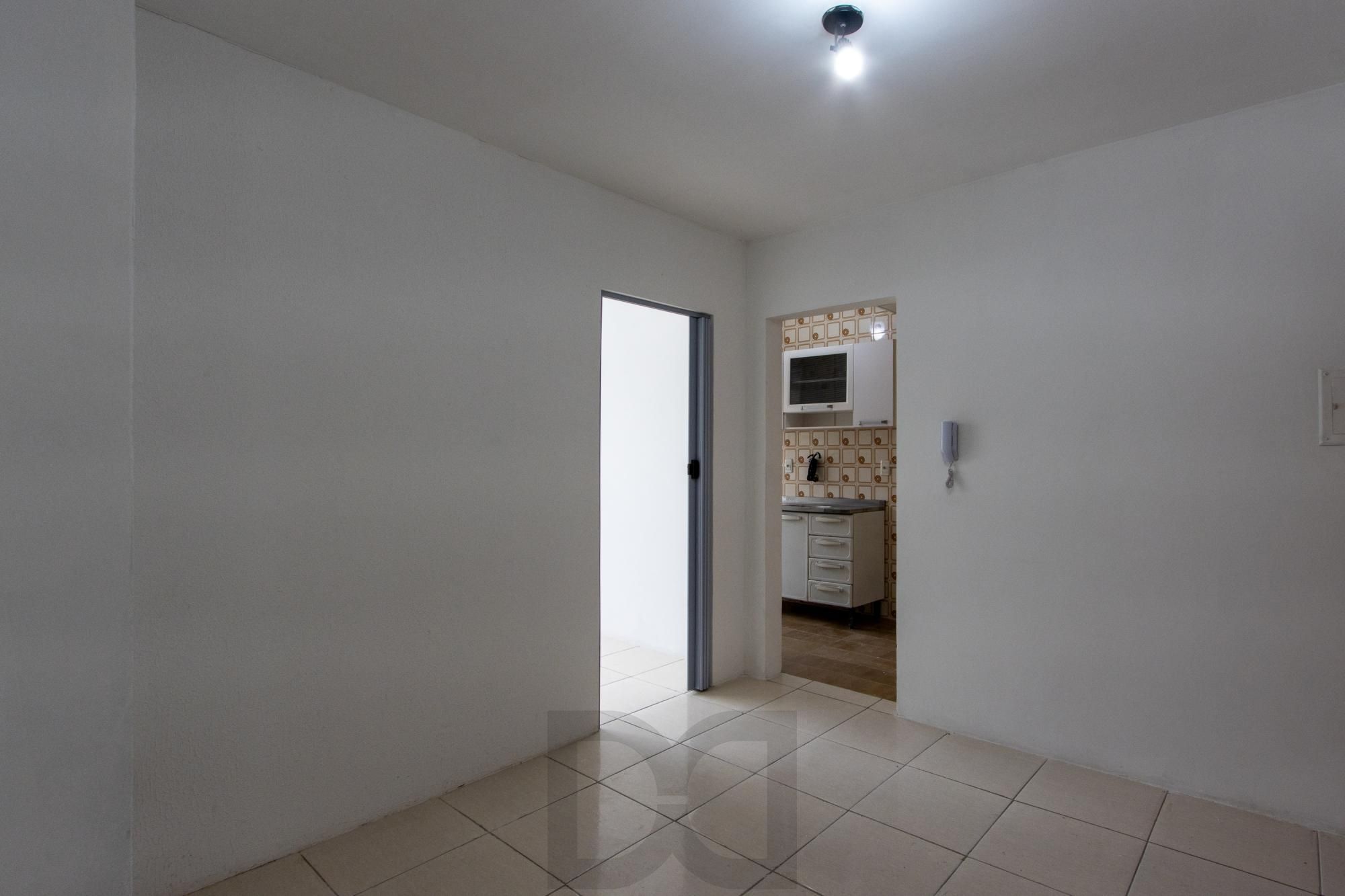 Apartamento 1 dormitório com vaga de garagem — foto 2