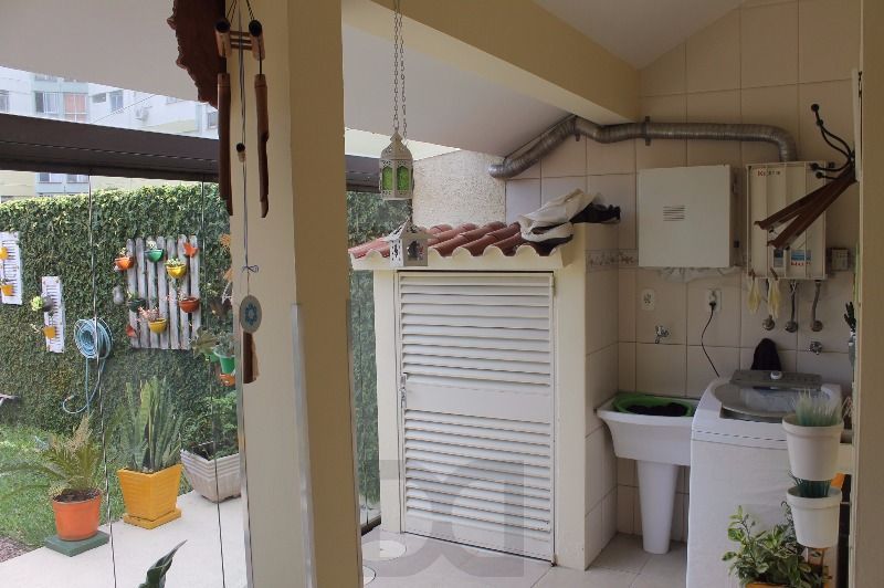 Casa para Venda - 290.67m², 4 dormitórios, sendo 1 suites, 4 vagas - Camaquã — foto 13