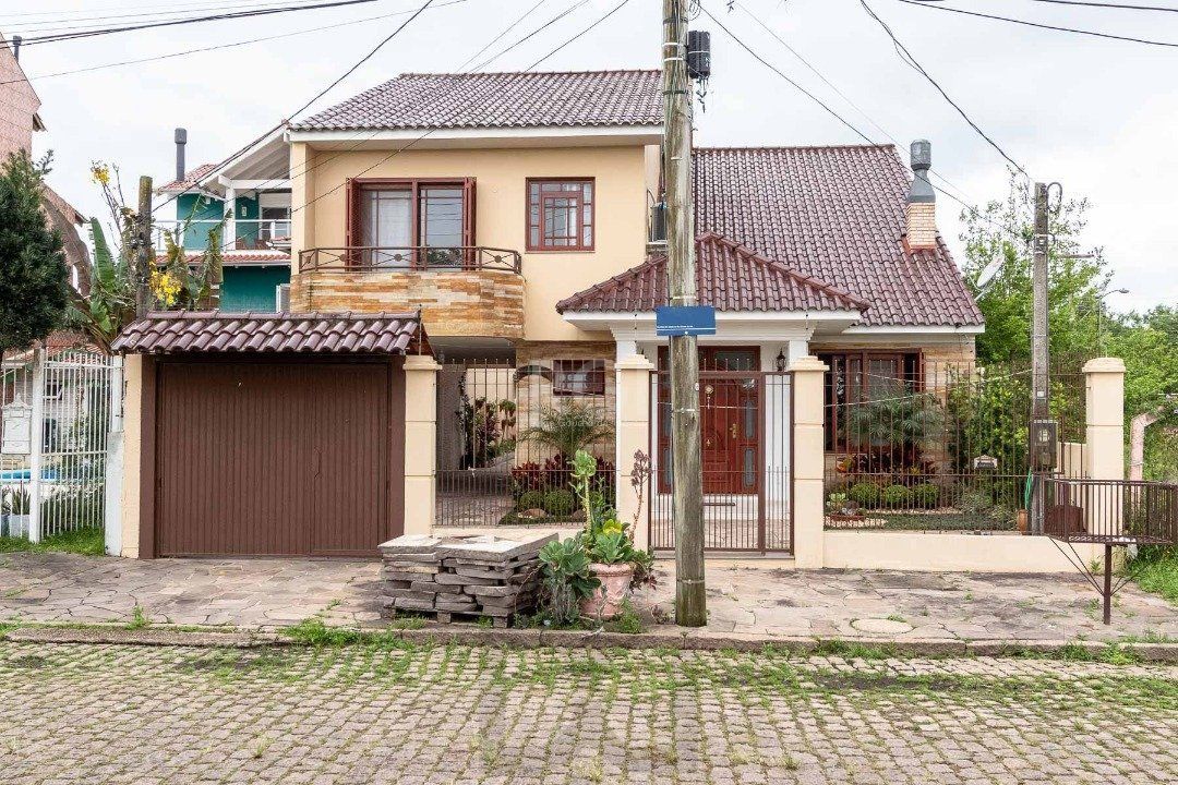 Casa para Venda - 293.76m², 3 dormitórios, sendo 1 suites, 6 vagas - Guarujá — foto 47