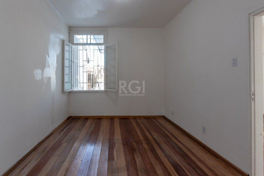 Casa para Venda - 180.2m², 3 dormitórios, 3 vagas - Medianeira — foto 15