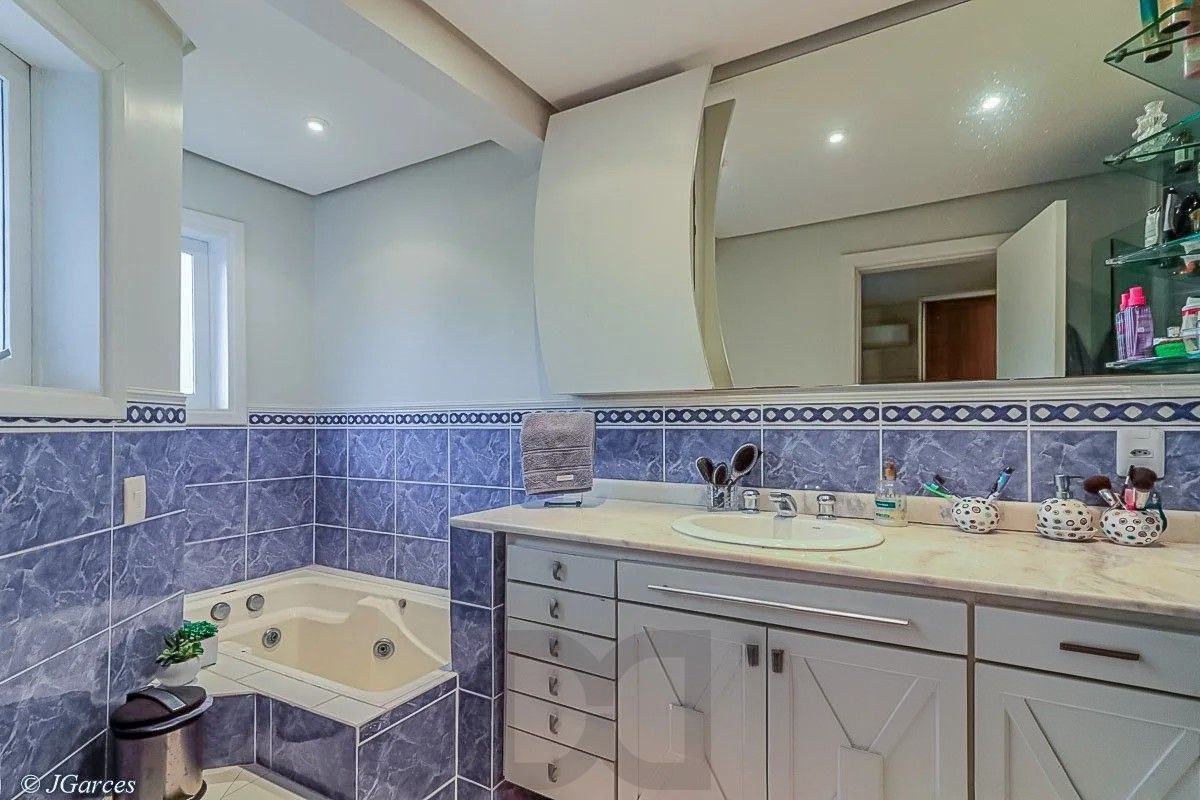 Casa em Condomínio à venda com 286m², 3 dormitórios, 1 suíte, 3 vagas, no bairro Jardim Isabel em Porto Alegre — foto 16