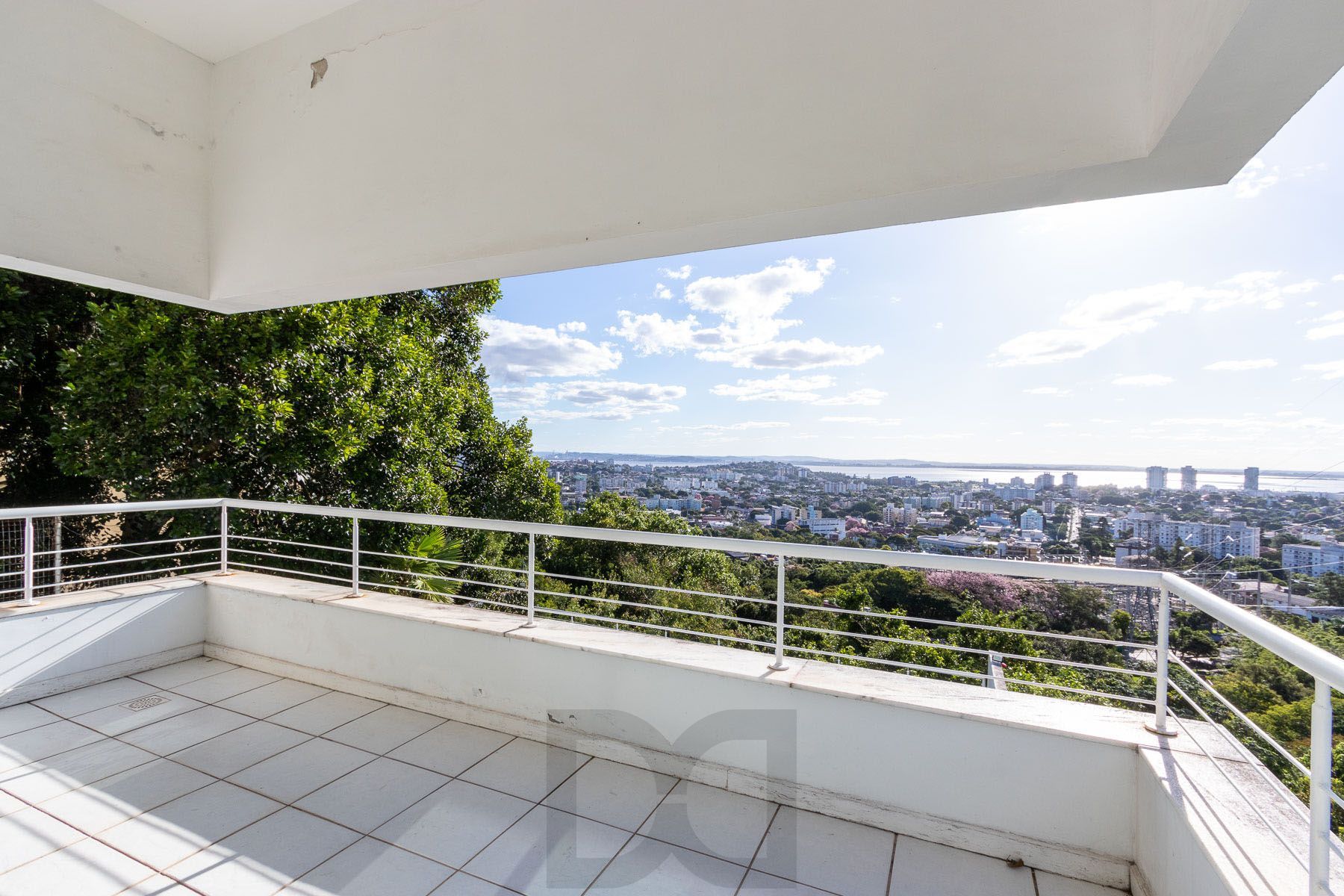 Casa para Venda - 470m², 3 dormitórios, sendo 1 suites, 6 vagas - Nonoai — foto 18