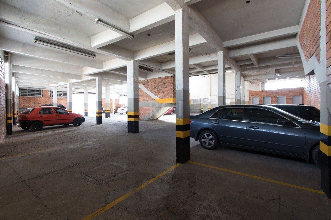 Pavilhão para Venda - 1257.35m², 0 dormitórios, 6 vagas - Floresta — foto 4