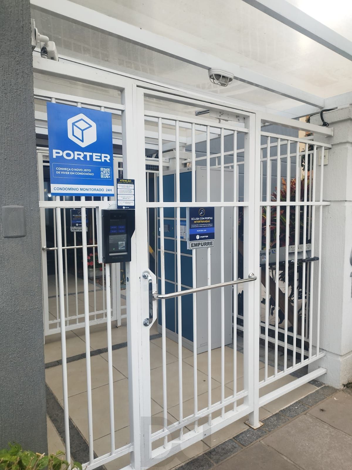 Apartamento semi mobiliado com 2 Quartos no Bairro Azenha, — foto 27