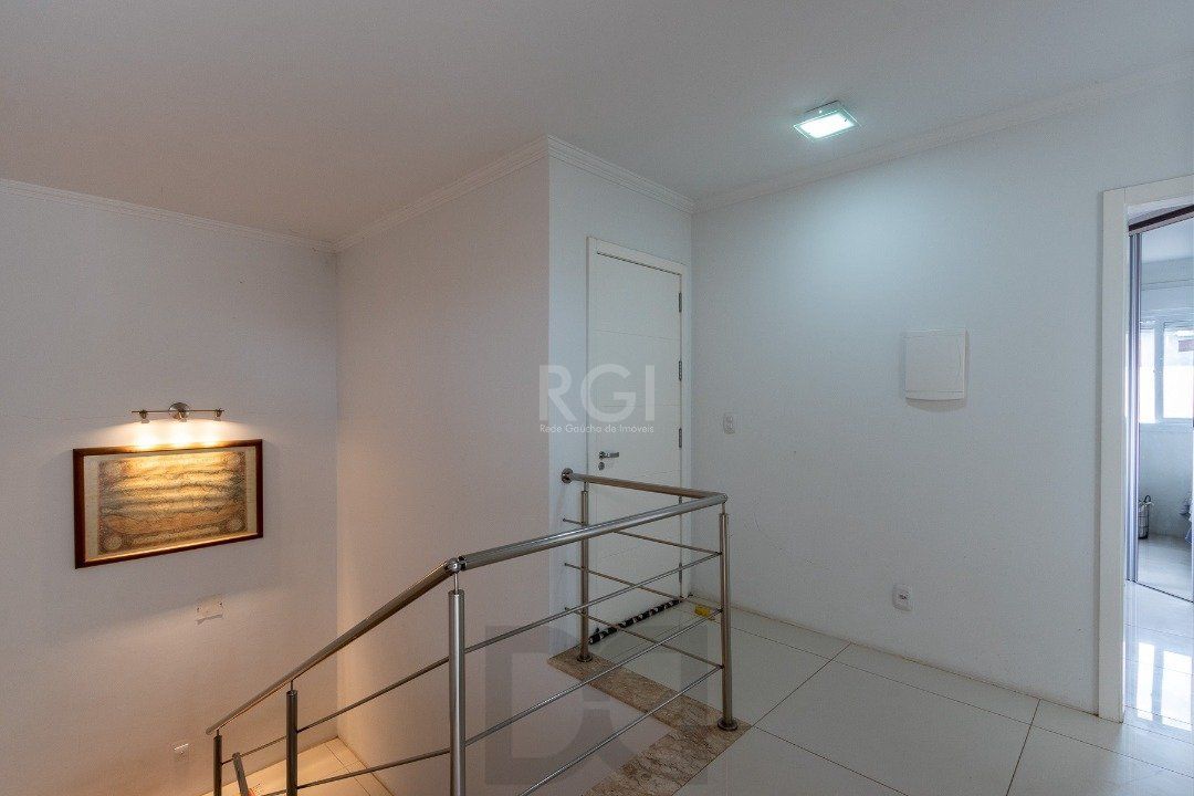 Casa para Venda - 377m², 4 dormitórios, sendo 3 suites, 3 vagas - Guarujá — foto 38