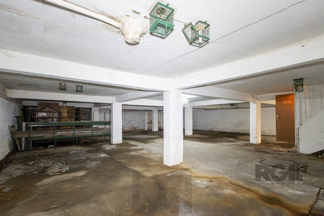 Prédio com 1063m², distribuídos em quatro pavimentos — foto 120