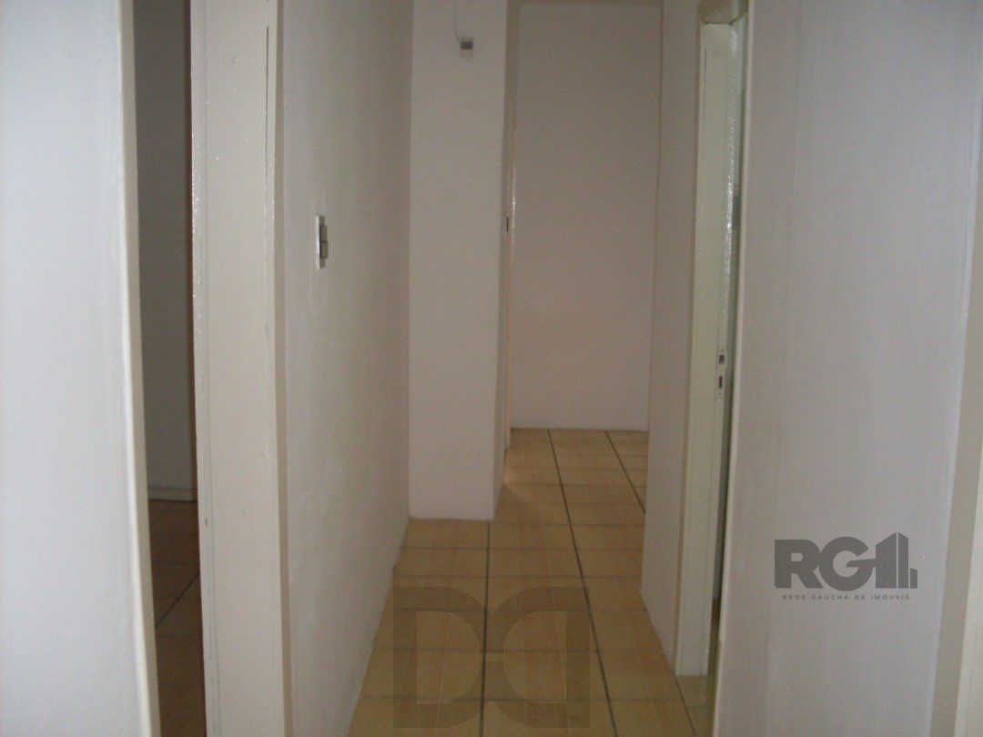 Casa comercial térrea na Av. Aparício Borges - Bairro Teresópolis — foto 13