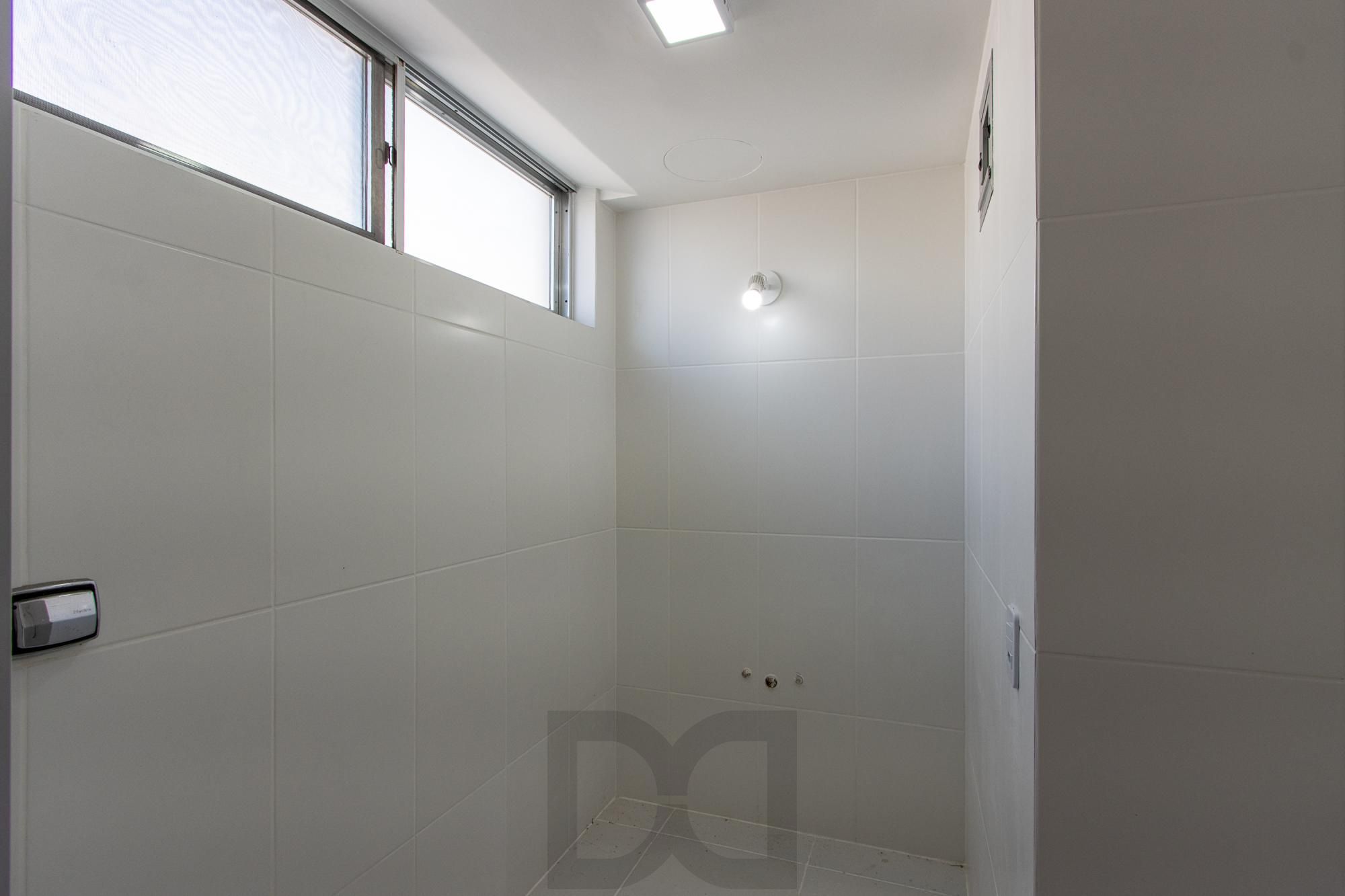 Apartamento no Menino Deus com 2 dormitórios e garagem — foto 21