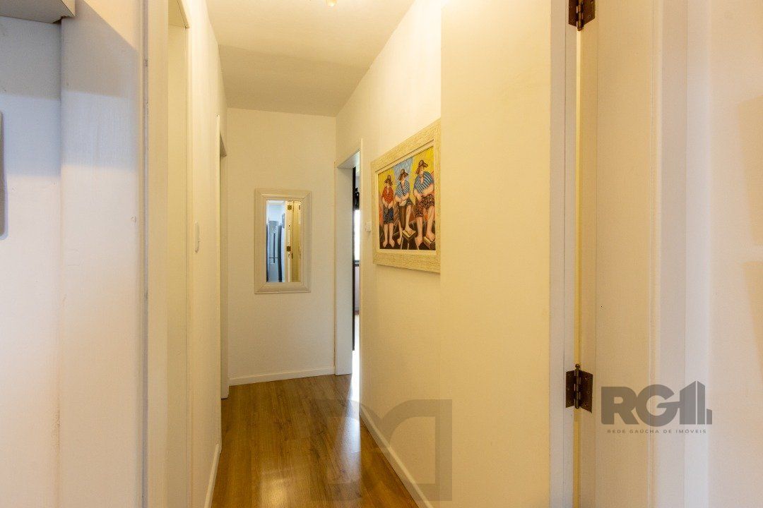 Casa térrea, 3 quartos, edícula, com 2 suites, pátio - Bairro Guarujá — foto 22