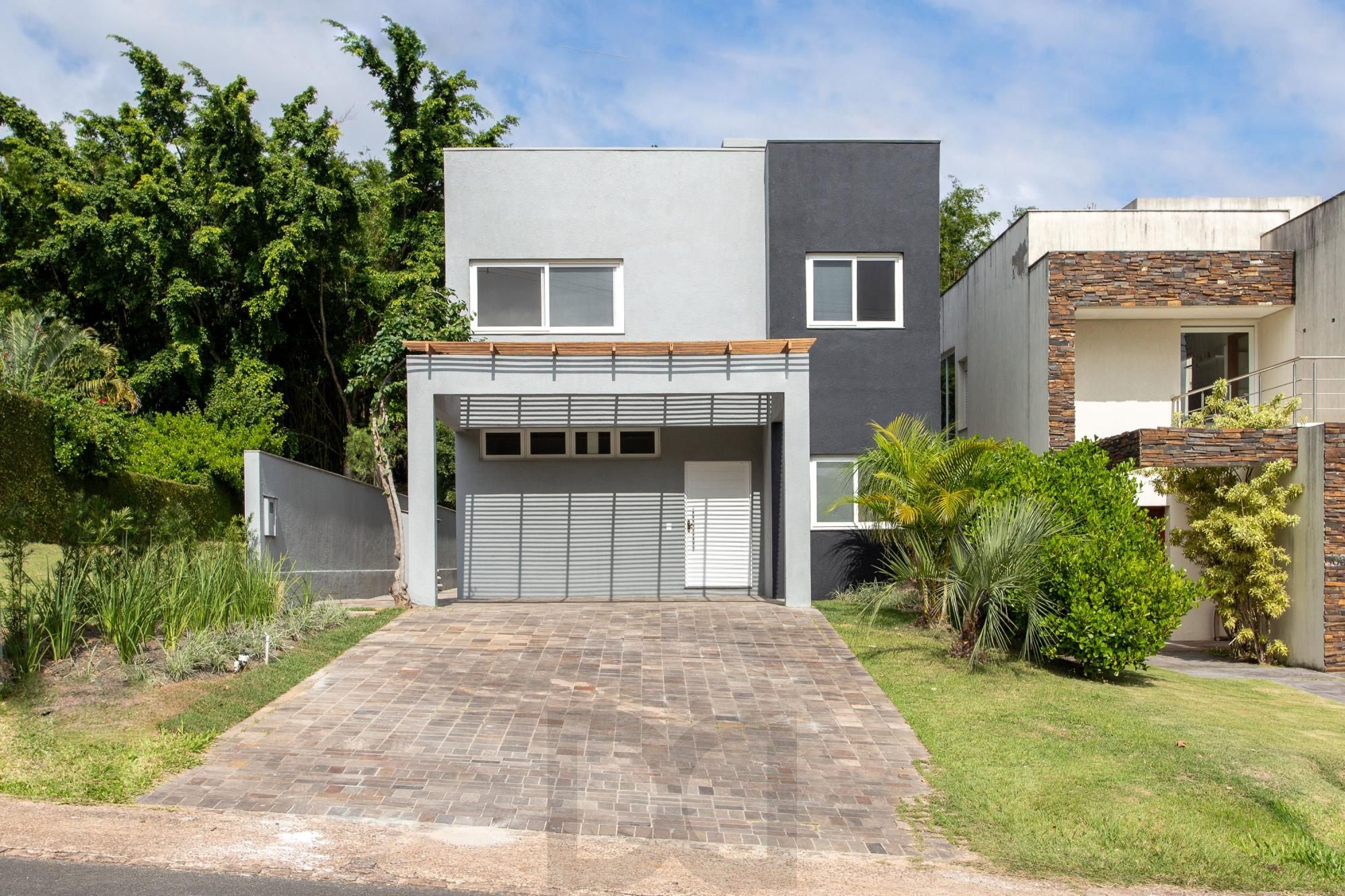 Casa em condomínio no Terra Ville .Esta casa de alto padrão, dispõe de 4 suítes — foto 1