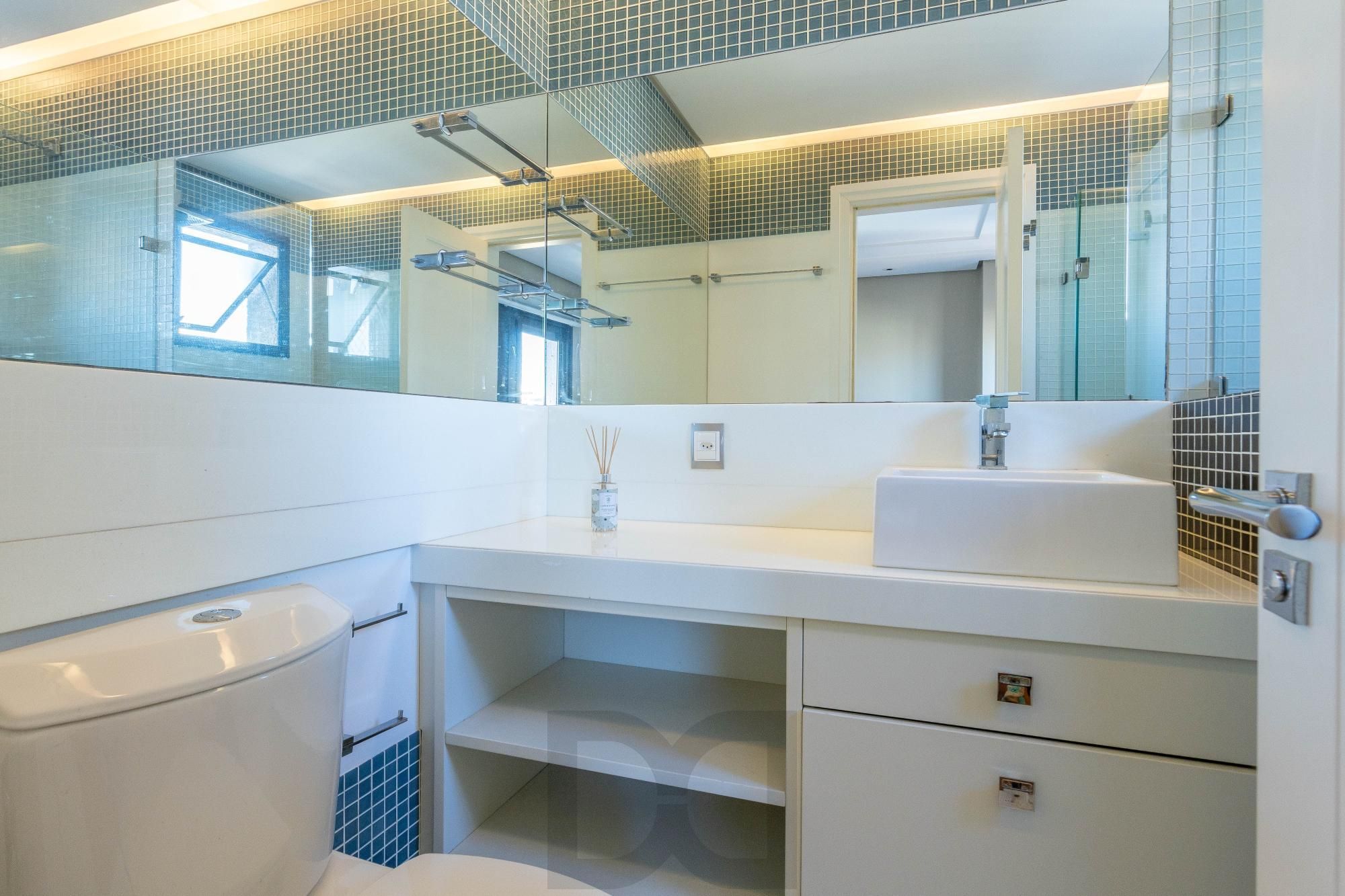 Apartamento para alugar em Mont 'Serrat com 6 quartos, 6 vagas e ótima localização — foto 11