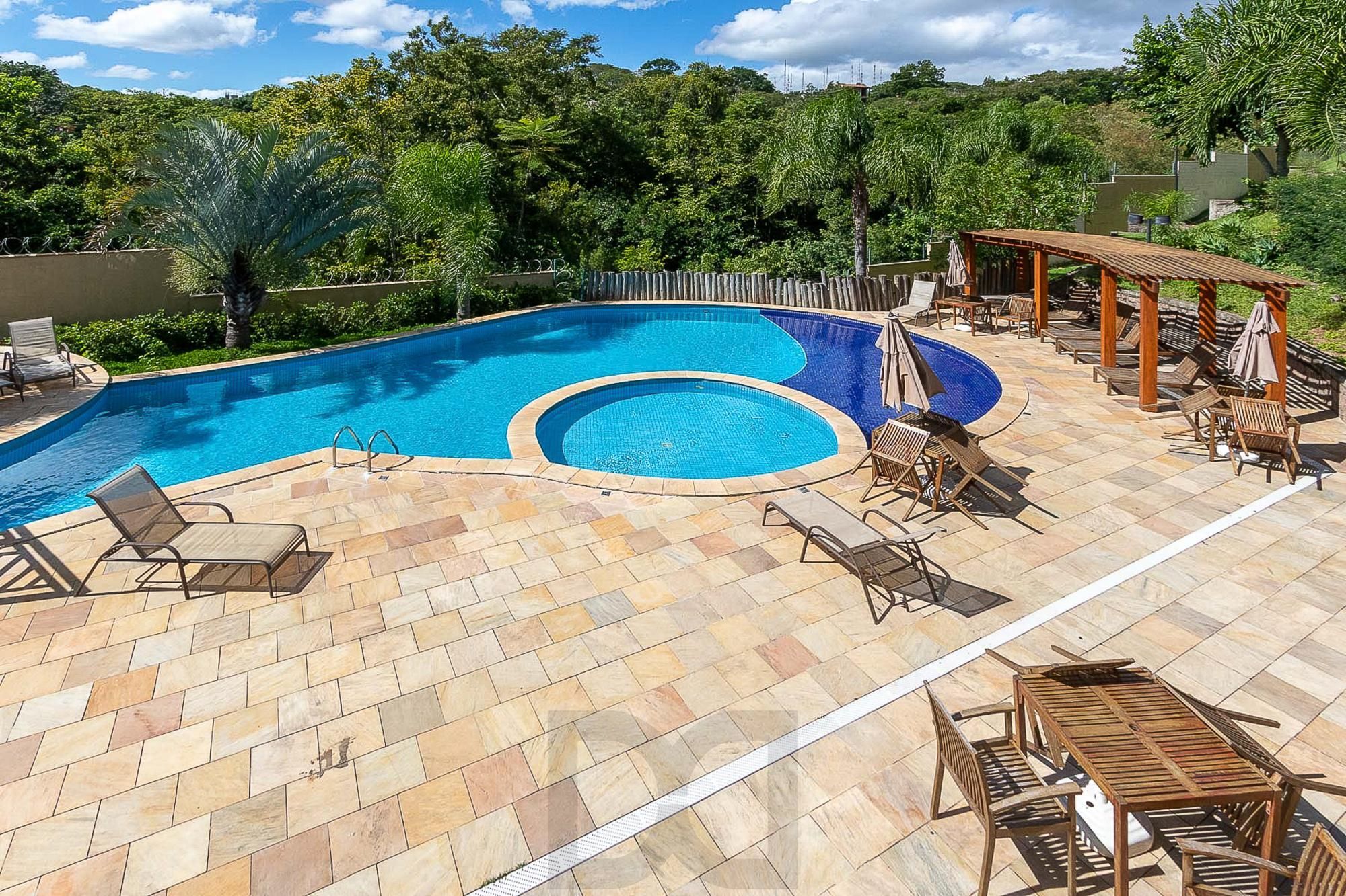 Casa condomínio | 3 dormitórios | 1 Suíte | 240,82 Privativos | 2 Vagas | Bairro Teresópolis — foto 45