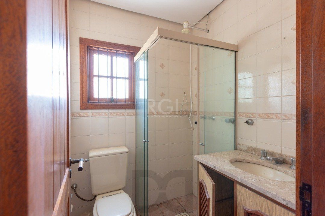 Casa para Venda - 460m², 4 dormitórios, sendo 1 suites, 4 vagas - Cristal — foto 13