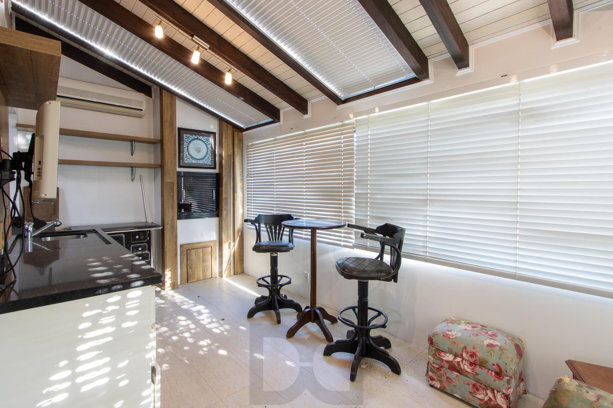 Excelente Casa em Condominio Fechado com 440,60m Dormitórios, sendo 2 Suítess — foto 23