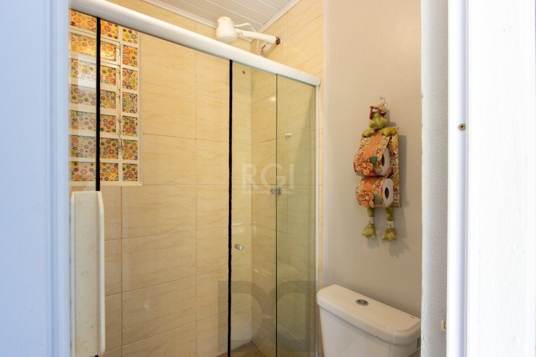 Sobrado à venda no Bairro Medianeira, reformado, 3 quartos, lareira, churrasqueira, 3 vagas — foto 15