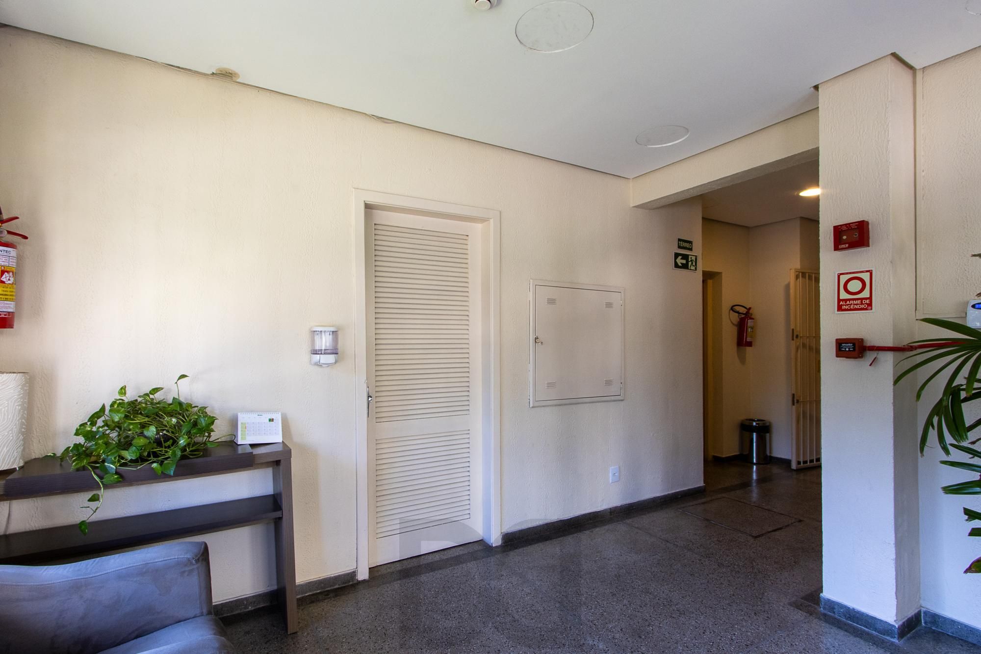 Sala Comercial Duplex à Venda no Bairro Petrópolis – Edifício João Abbott — foto 30