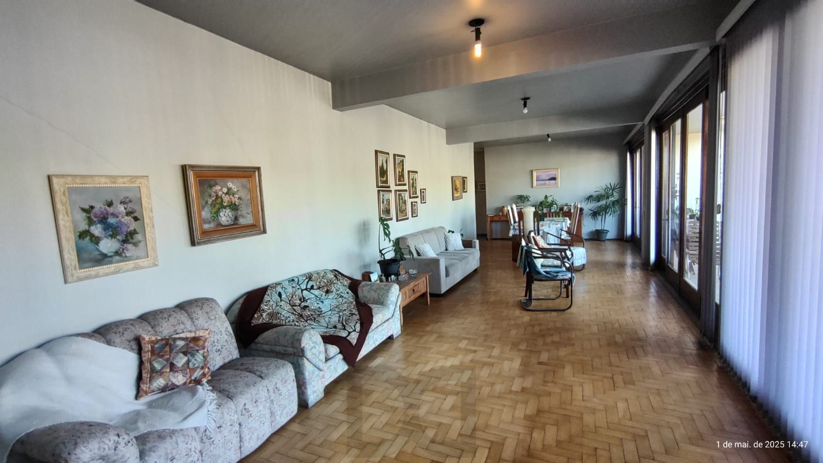 Apartamento de 4 dormitórios, 2 suítes, sacada, living para 2 ambientes bem amplo. — foto 1