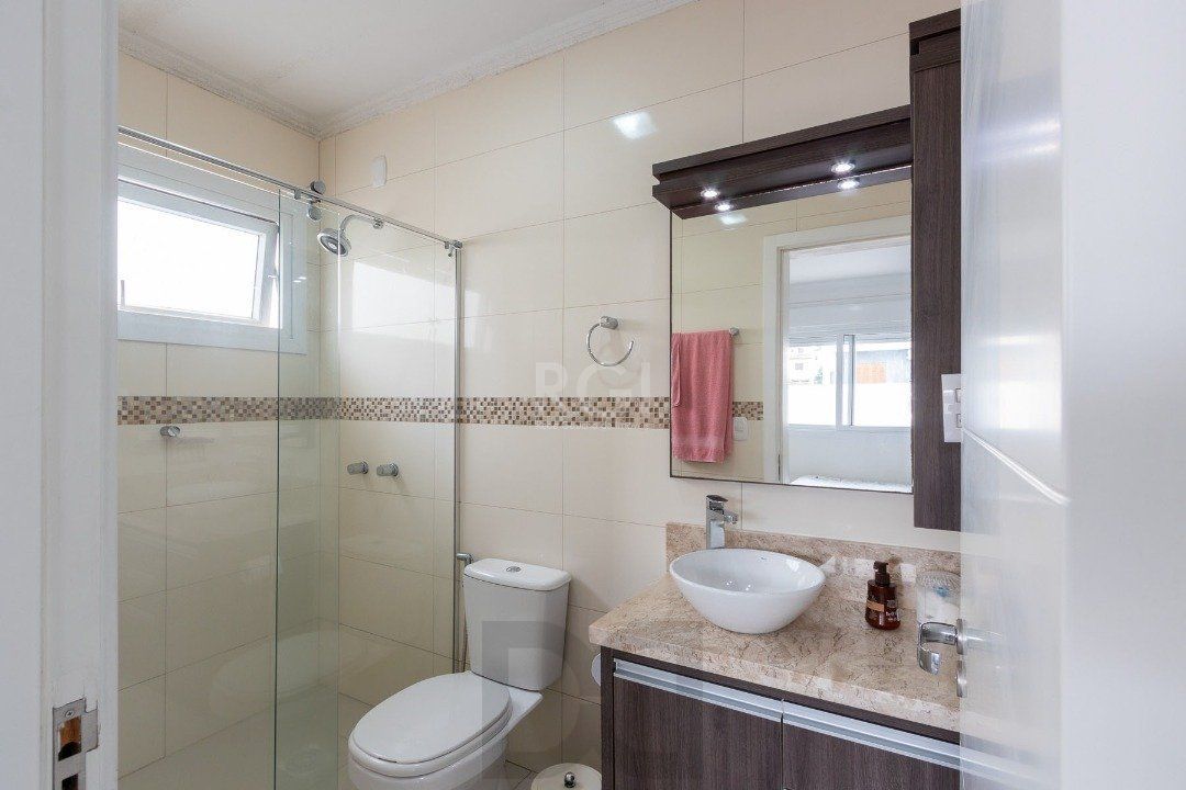 Casa para Venda - 377m², 4 dormitórios, sendo 3 suites, 3 vagas - Guarujá — foto 41