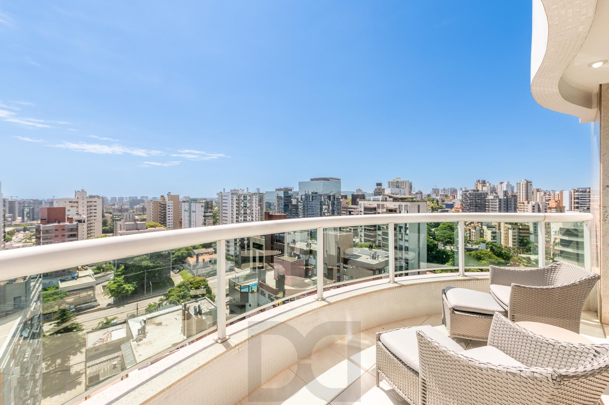Apartamento com 204m², 3 dorm, 5 vagas no Petrópolis — foto 8
