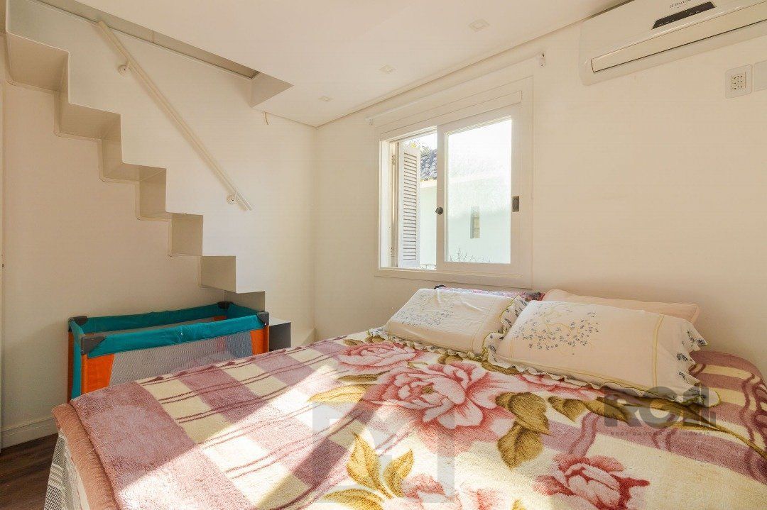 Casa em condomínio, 3 quartos, 1 suite, lareira, churrasqueira, 1 vaga - Bairro Tristeza — foto 18