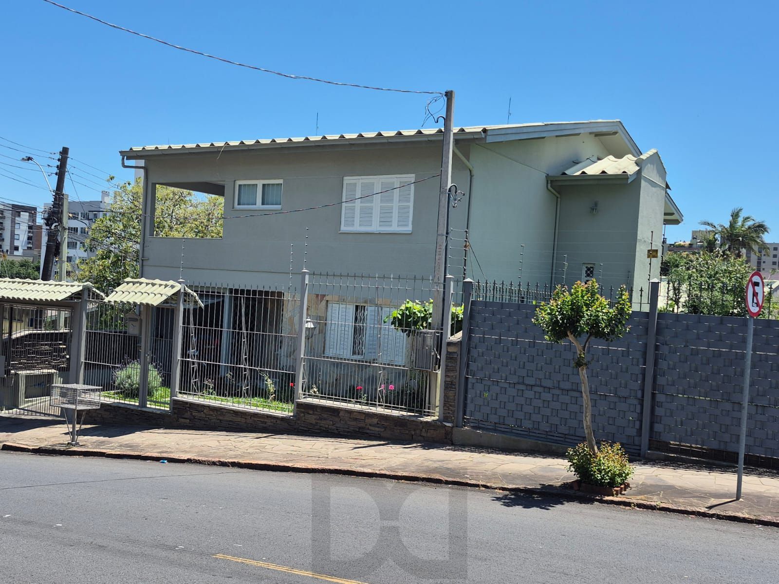 Casa 4 Dormitórios 1 suite 3 banheiros piscina e churasqueira — foto 11