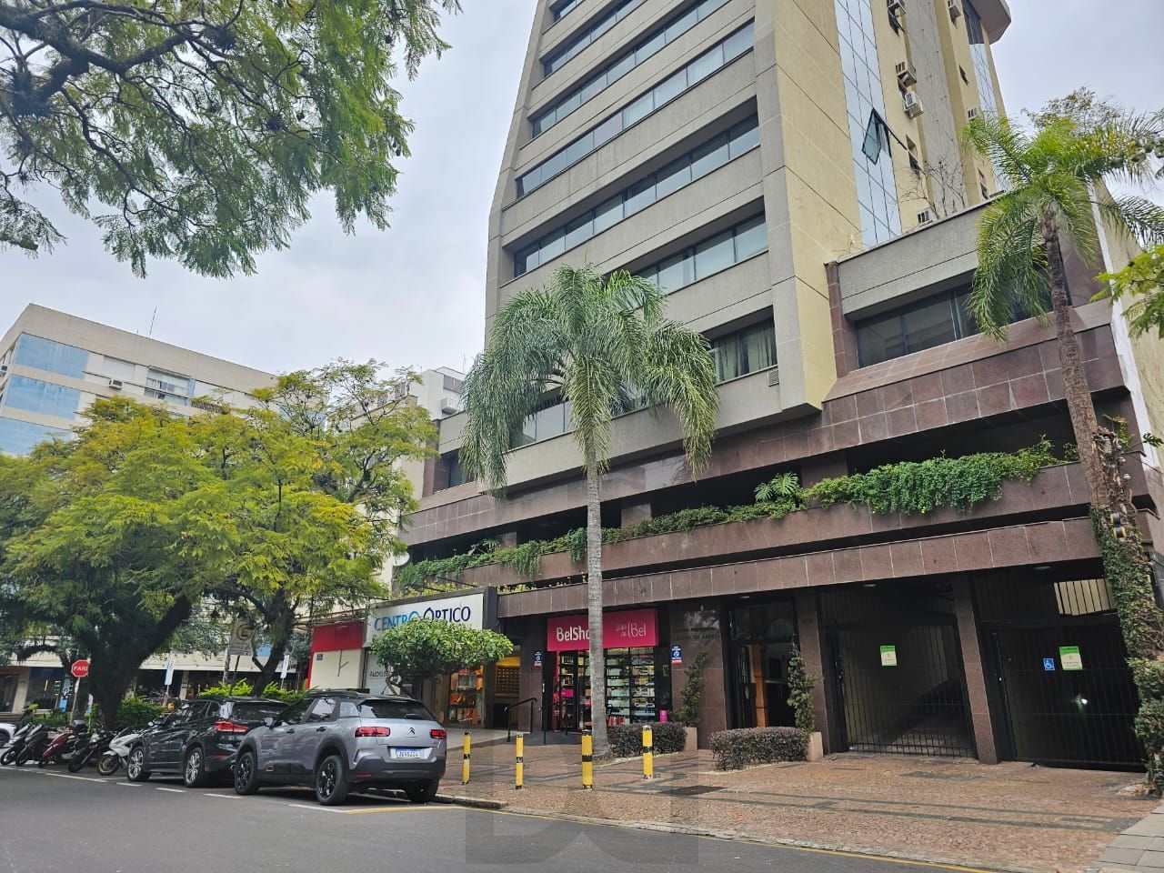 Sala comercial a 1 quadra do Parcão — foto 10