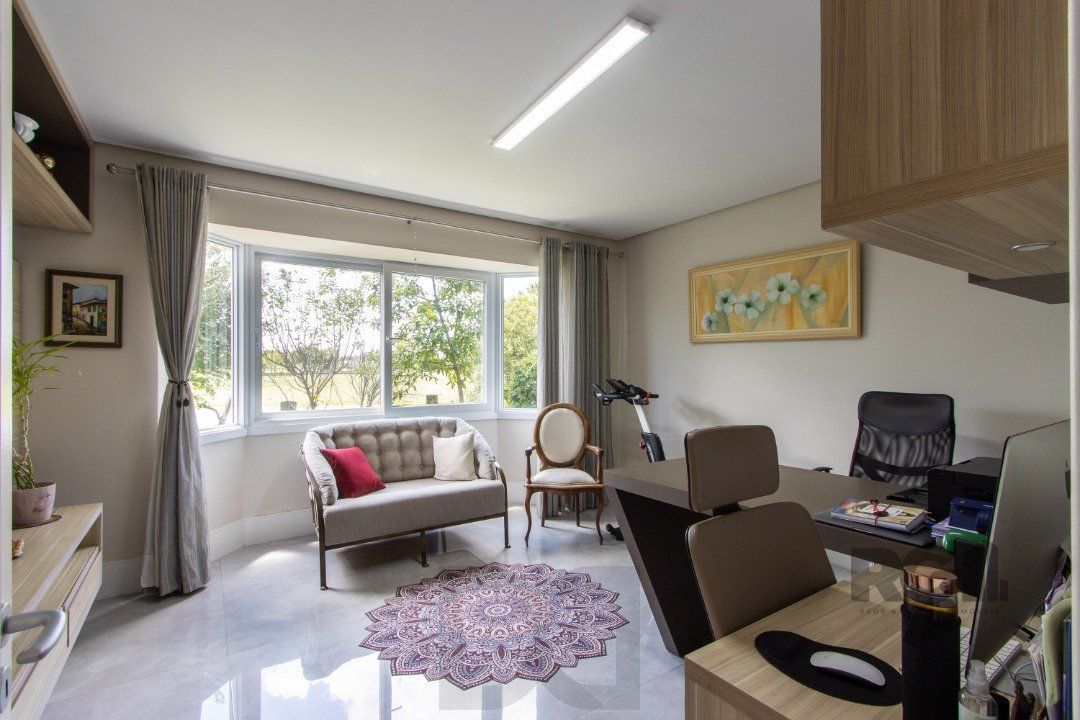 Excelente residência no Condomínio Terra Ville com aproximadamente 474,74m² privativos. — foto 8