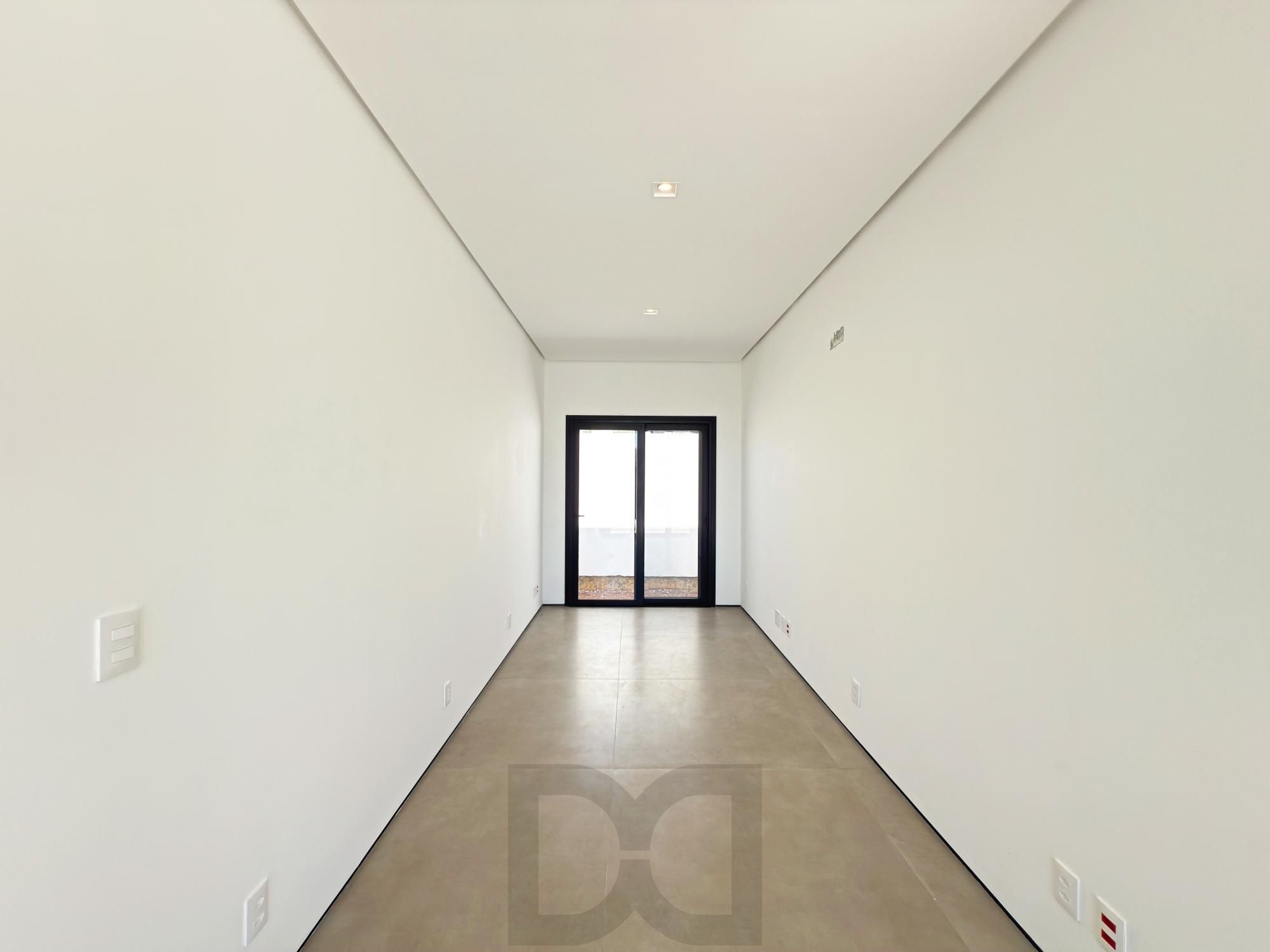 A casa conta com 434m2 de área construída, mas com um aproveitamento total dos 1.012m2 do lote — foto 15