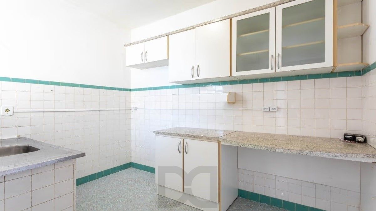 Apartamento de 1 quarto à venda no Edifício Britânia na Avenida Independência em Porto Alegre – 45,24 m² Privativos e Portaria 24h — foto 11
