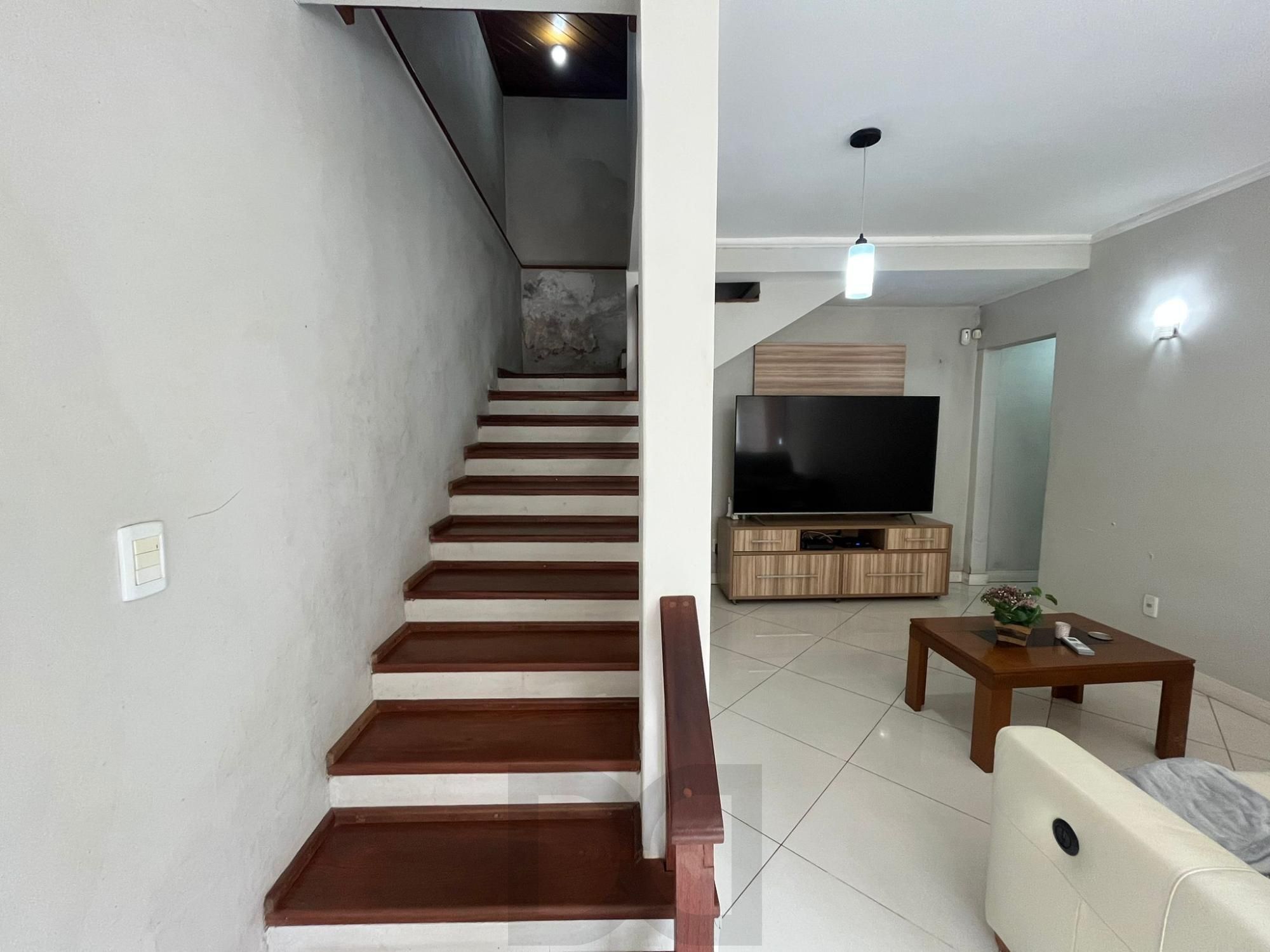 Duas casas no mesmo terreno – conforto, espaço e excelente localização! — foto 29
